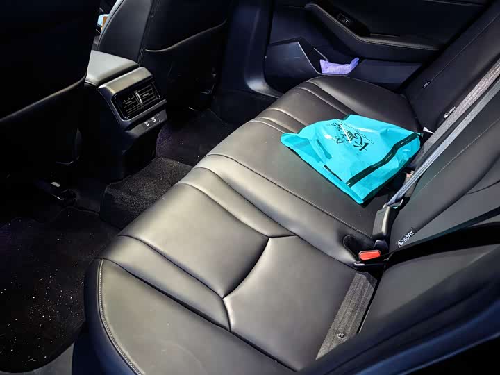 Фото 5 - Honda Accord