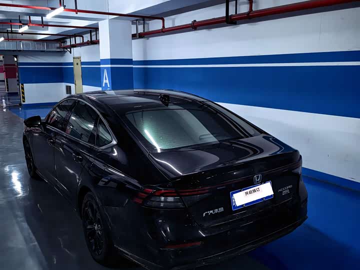 Фото 7 - Honda Accord