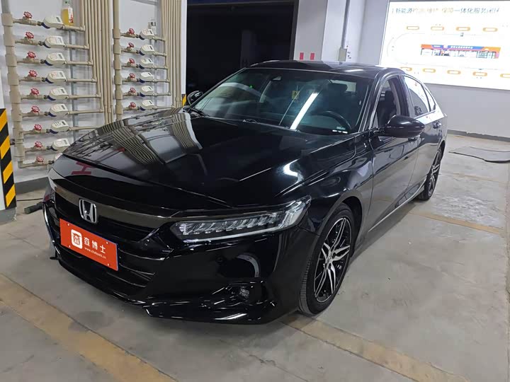 Фото 1 - Honda Accord