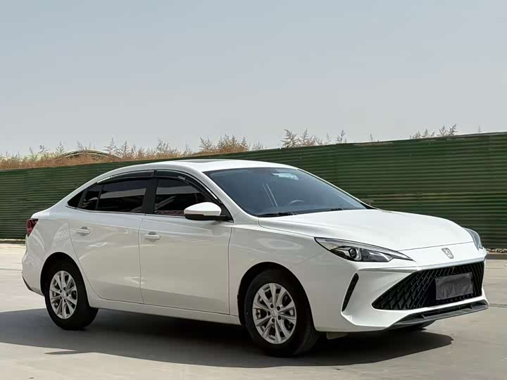 Фото 2 - Roewe i5