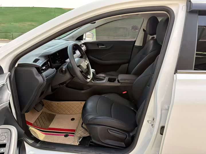 Фото 6 - Roewe i5