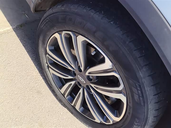 Фото 6 - Chery Tiggo 8