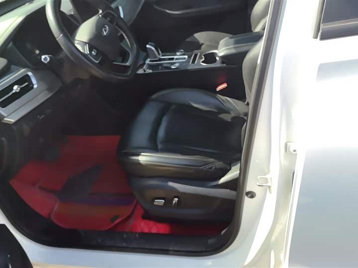 Фото 9 - Chery Tiggo 8