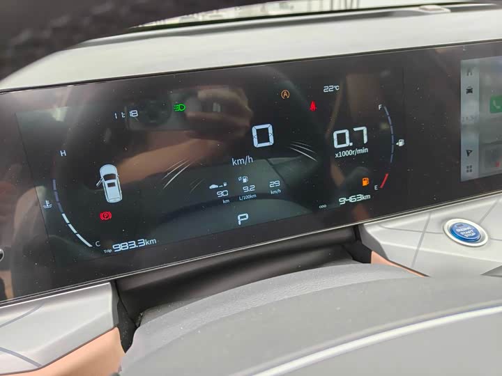 Фото 8 - Geely Okavango Pro