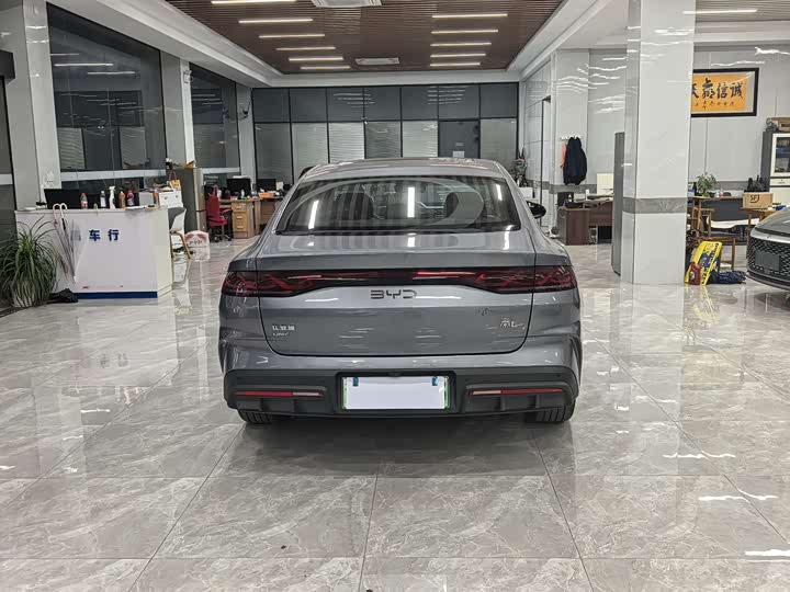 Фото 3 - BYD Qin L