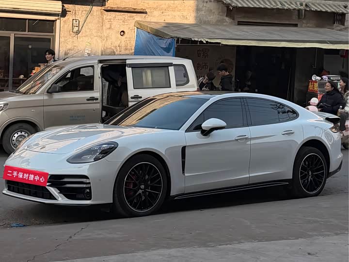 Фото 5 - Porsche Panamera