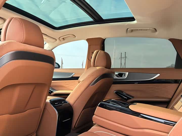 Фото 5 - Hongqi H9