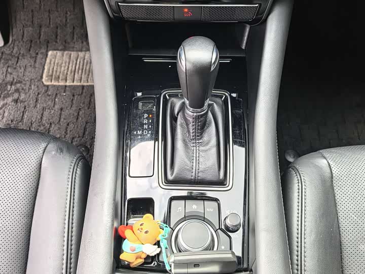 Фото 9 - Mazda Atenza