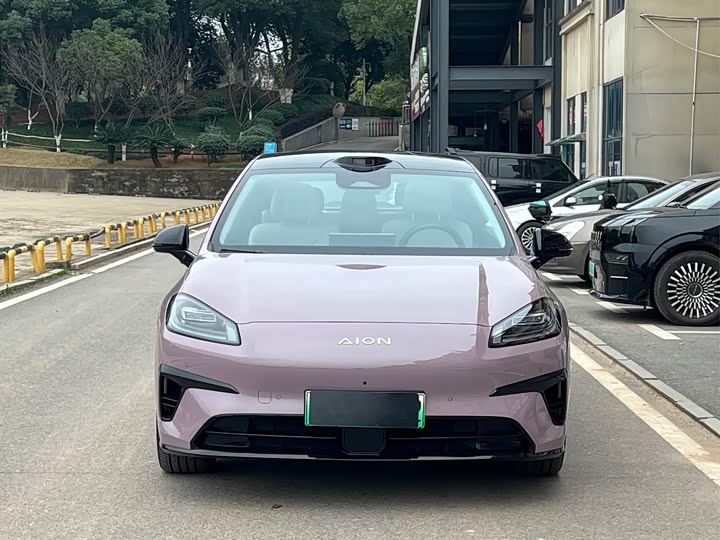 Фото 2 - GAC Aion RT