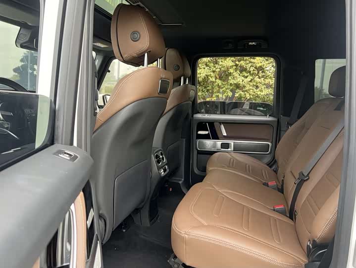 Фото 5 - Mercedes-Benz G-Class