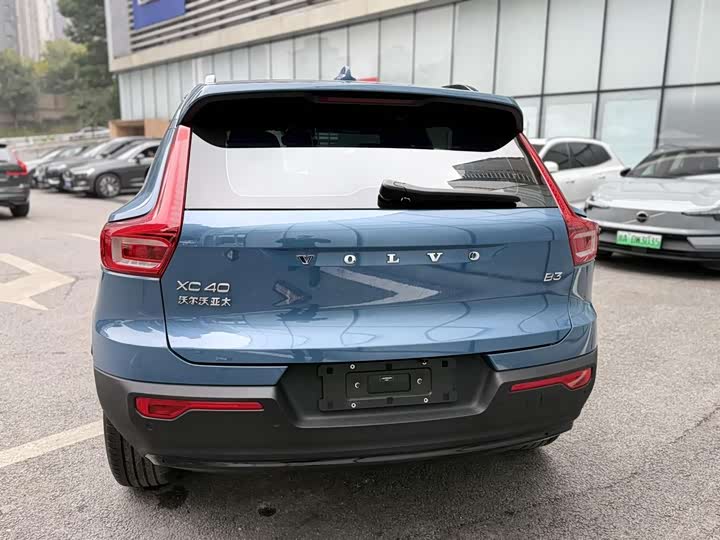 Photo 6 - Volvo XC40