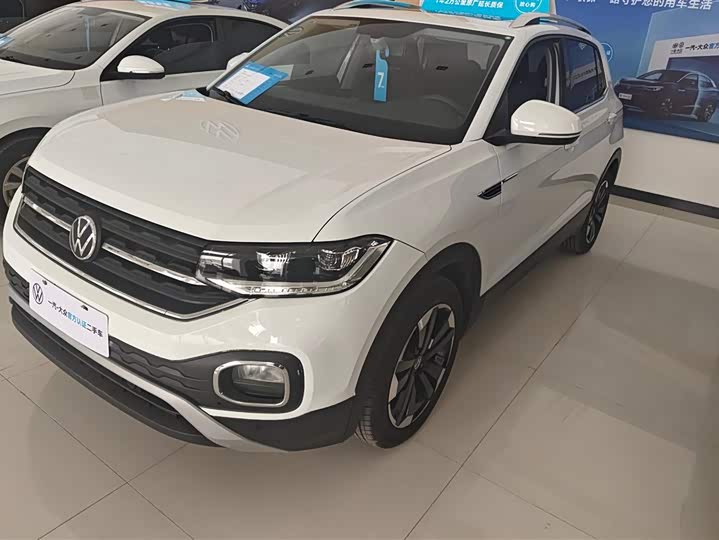 Фото 1 - Volkswagen Tacqua