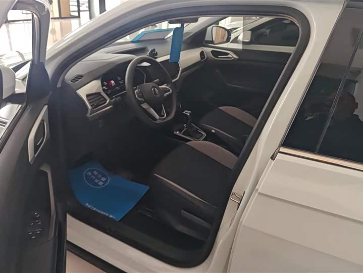 Фото 9 - Volkswagen Tacqua