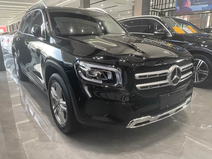 Фото 3 - Mercedes-Benz GLB-Class