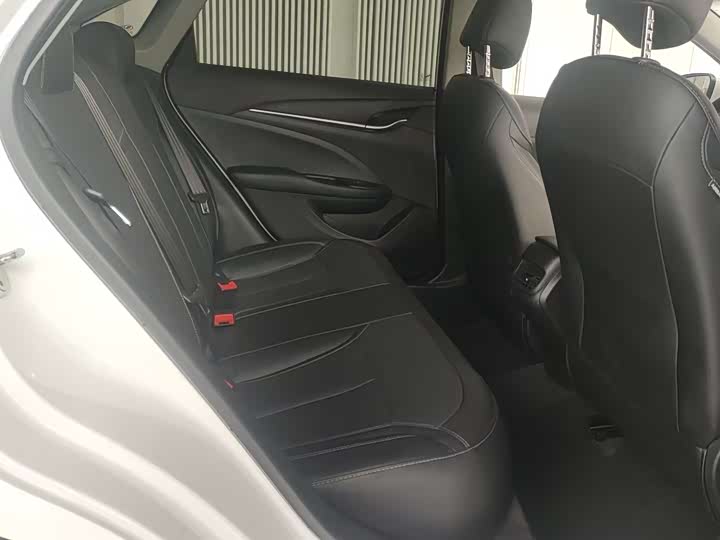 Photo 5 - Buick Excelle GT