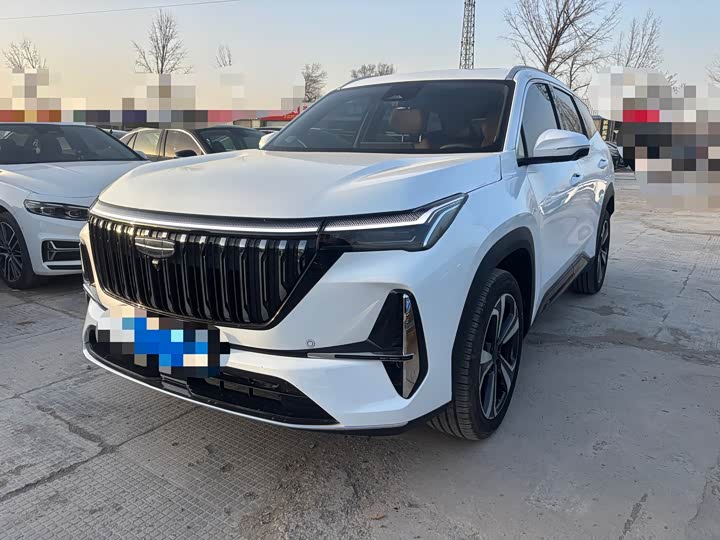 Фото 1 - Geely Atlas L