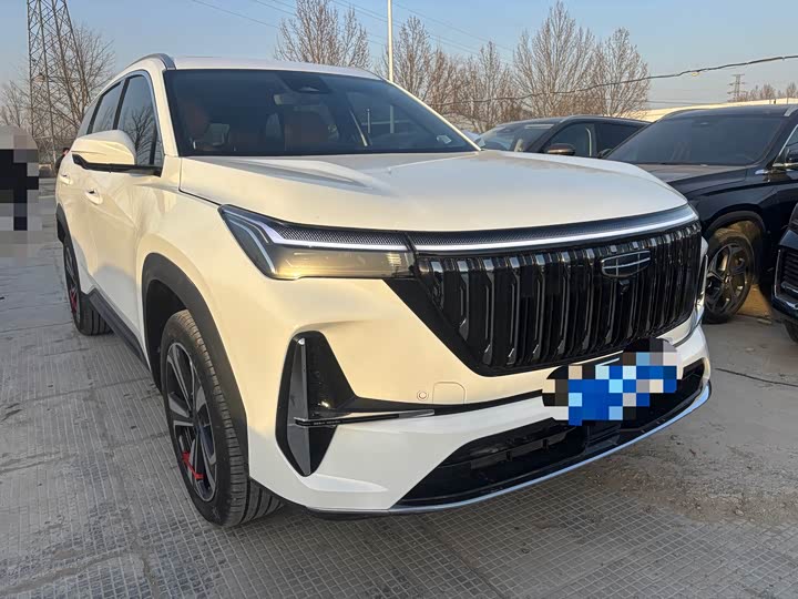 Фото 3 - Geely Atlas L