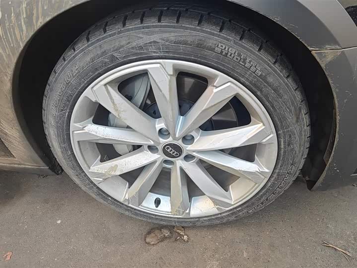 Фото 6 - Audi A6