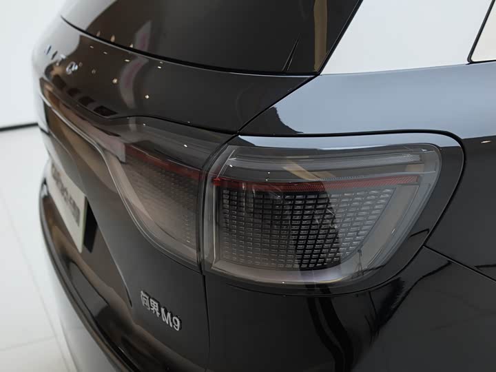 Фото 9 - Aito M9