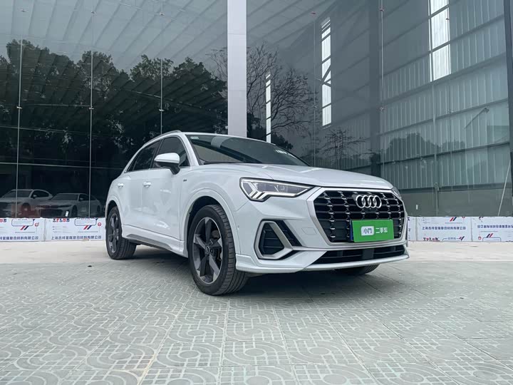Фото 3 - Audi Q3