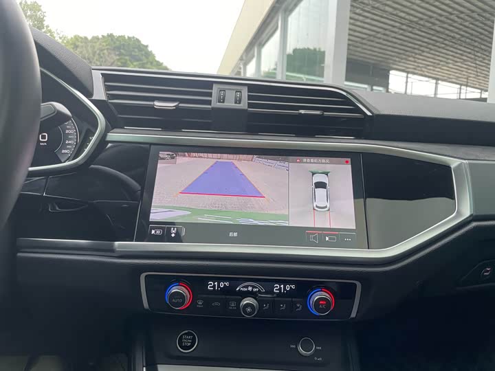 Фото 9 - Audi Q3