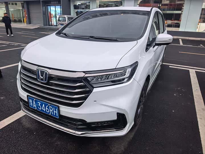 Фото 1 - Honda Odyssey