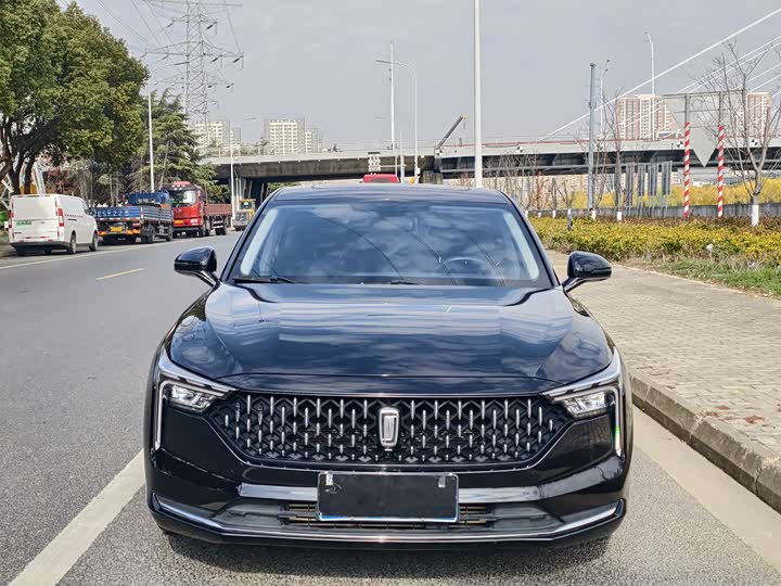 Фото 2 - Bestune B70