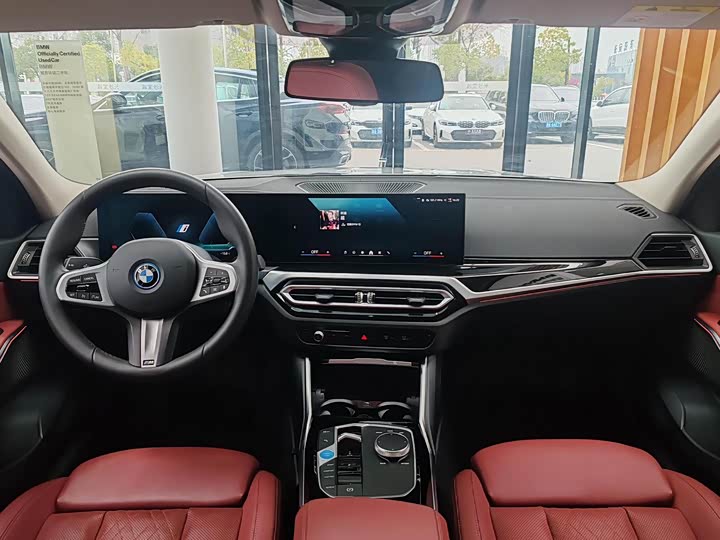 Фото 6 - BMW i3