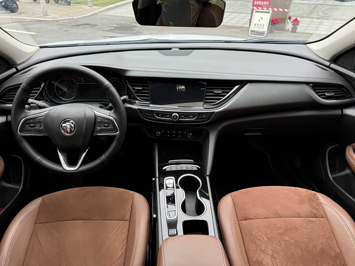 Фото 8 - Buick Regal