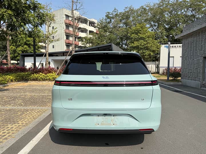 Фото 7 - LiXiang L6