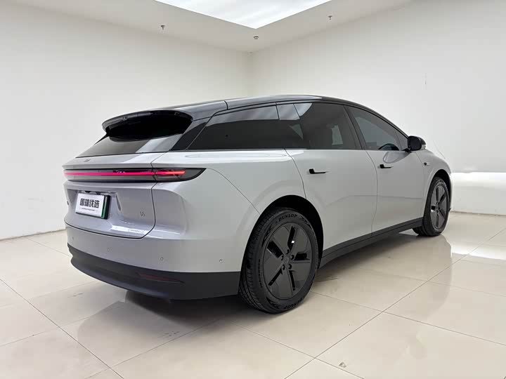 Фото 4 - LiXiang i6