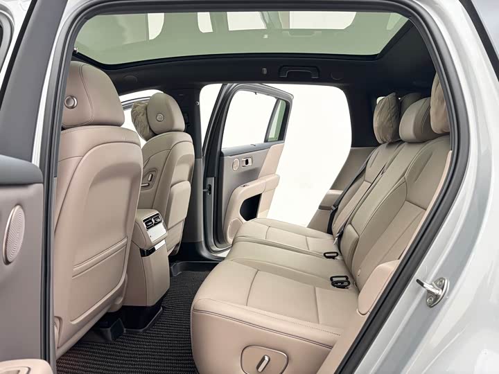 Фото 9 - LiXiang i6