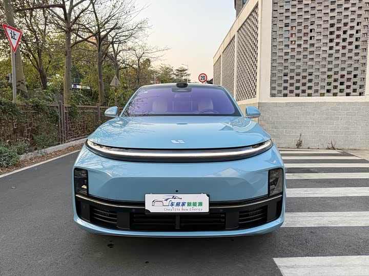 Фото 2 - LiXiang L7