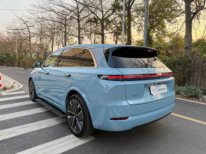 Фото 8 - LiXiang L7