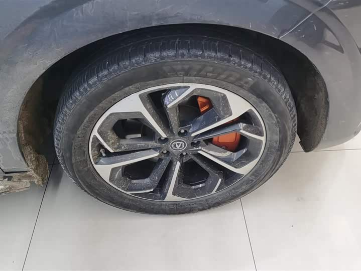 Фото 6 - Changan UNI-K Hybrid