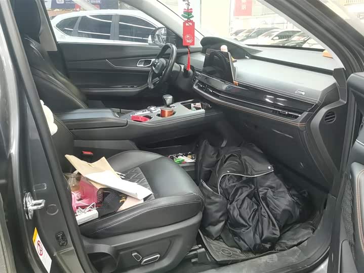 Фото 8 - Changan UNI-K Hybrid