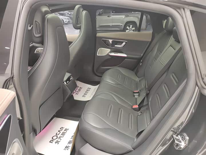 Photo 7 - Mercedes-Benz EQE AMG