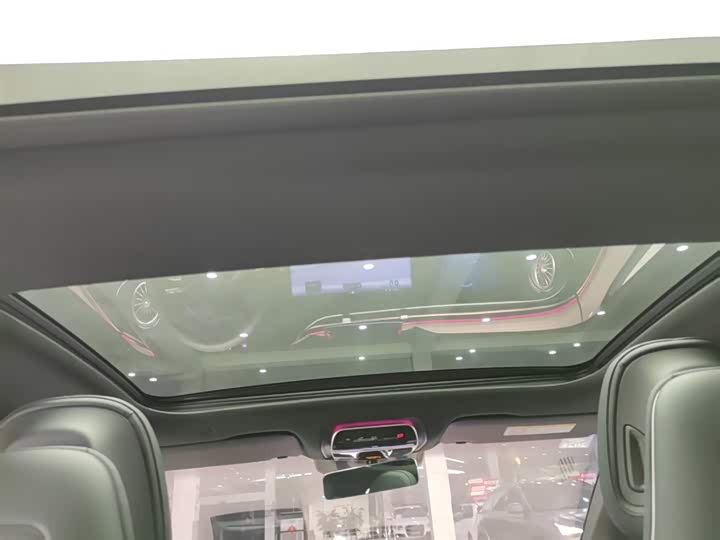 Photo 8 - Mercedes-Benz EQE AMG