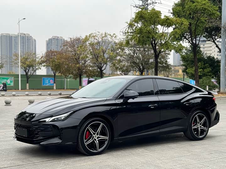 Фото 1 - MG Motor 7