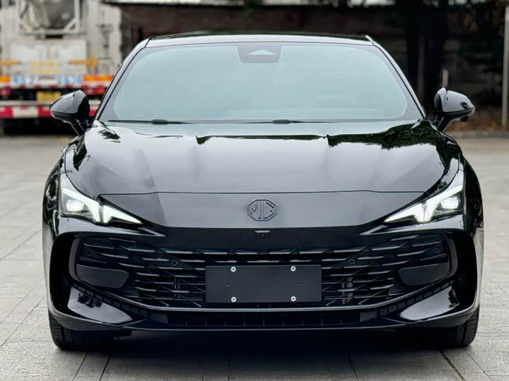 Фото 2 - MG Motor 7