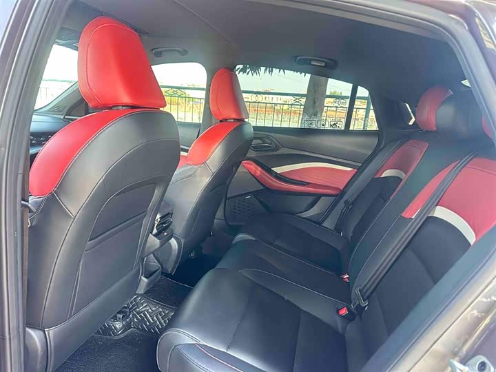 Фото 6 - MG Motor 5