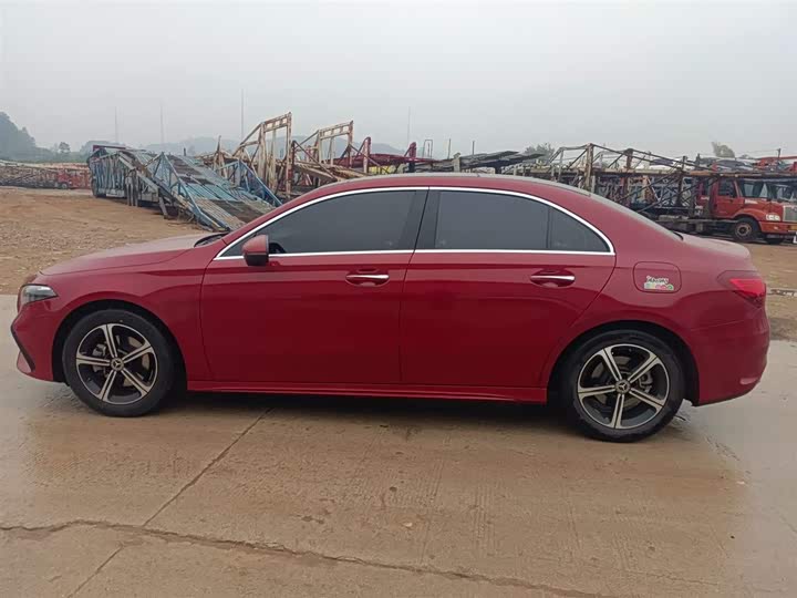 Фото 8 - Mercedes-Benz A-Class