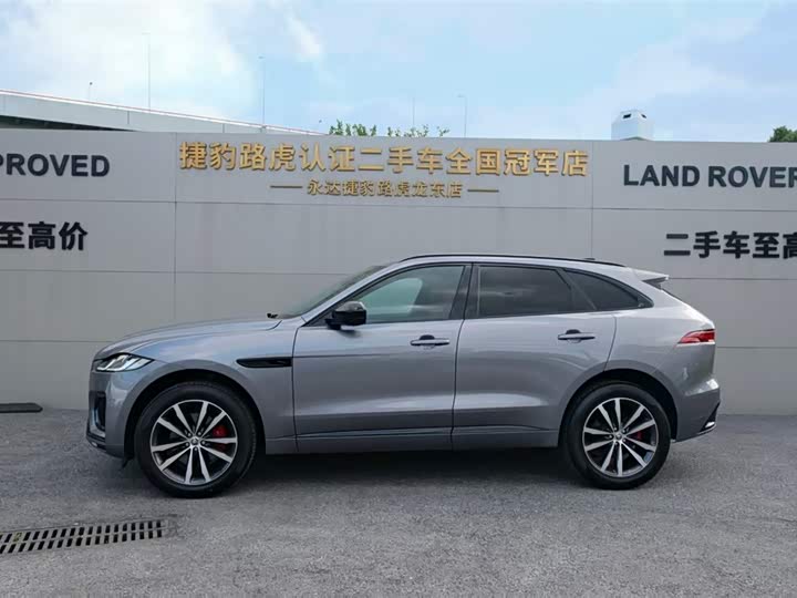 Фото 7 - Jaguar F-Pace