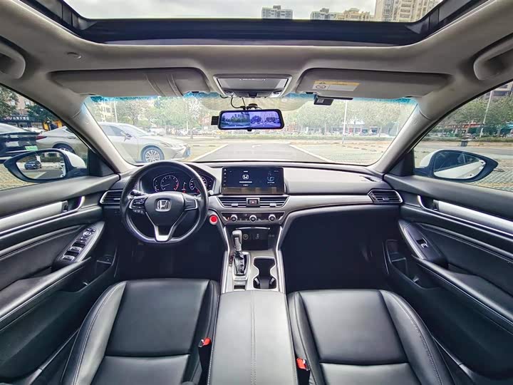 Фото 5 - Honda Accord