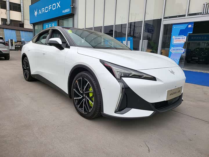 Фото 3 - BAIC Arcfox Alpha S5