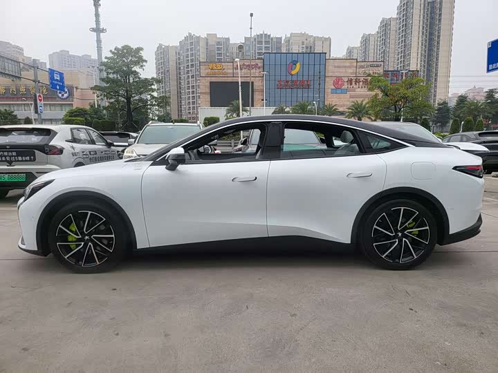 Фото 4 - BAIC Arcfox Alpha S5