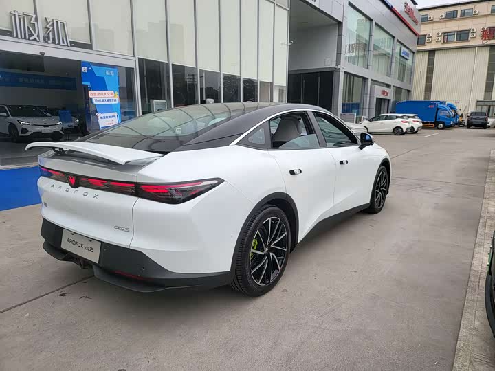 Фото 6 - BAIC Arcfox Alpha S5