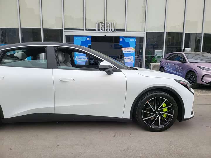 Фото 7 - BAIC Arcfox Alpha S5