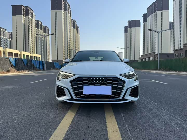 Фото 2 - Audi A3