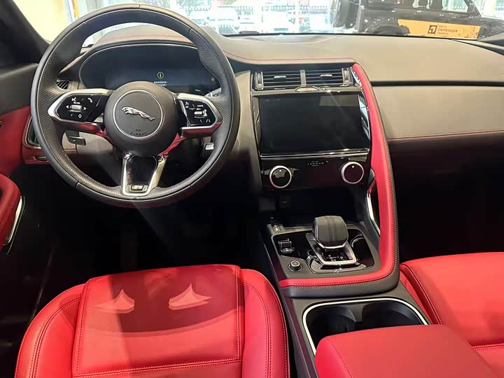 Фото 7 - Jaguar E-Pace